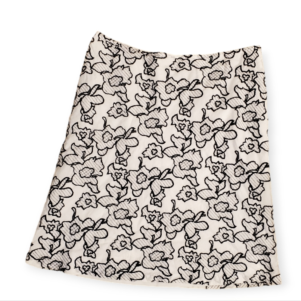 Jones New York a-line skirt black and white floral size 12